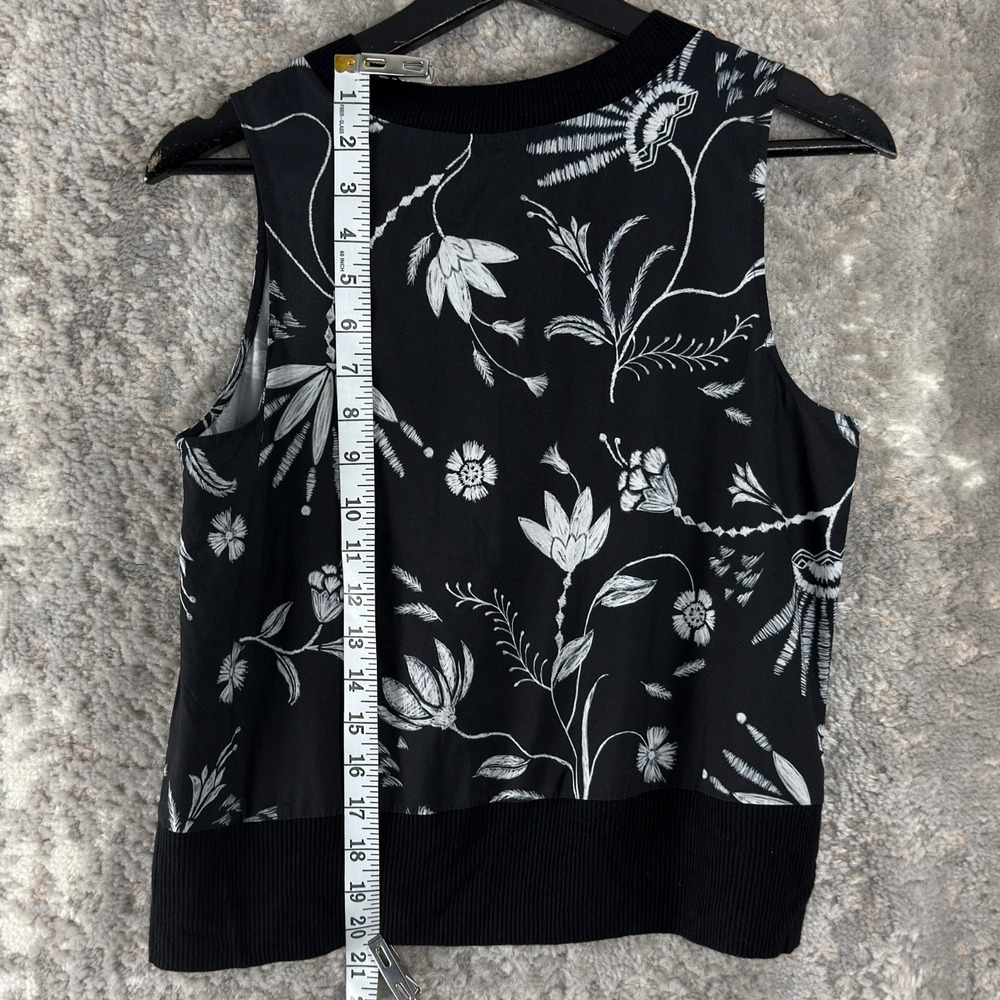 Athleta Size XS Floral Tropical Vacation Top Black Sleeveless Pullover Stretch - Picture 2 of 7